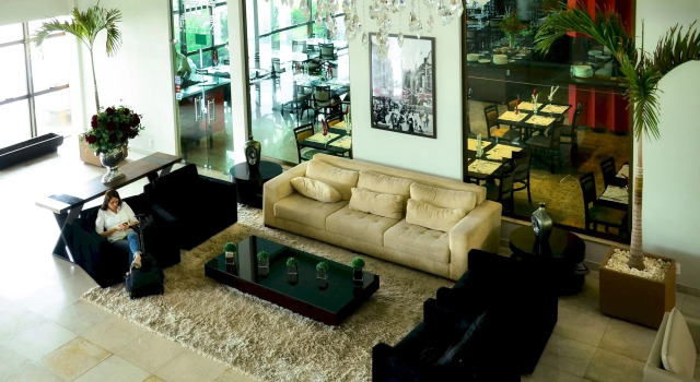 Hotel Girassol Plaza