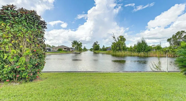 Коттедж Waterfront Cape Coral Home: Views & Birdwatching