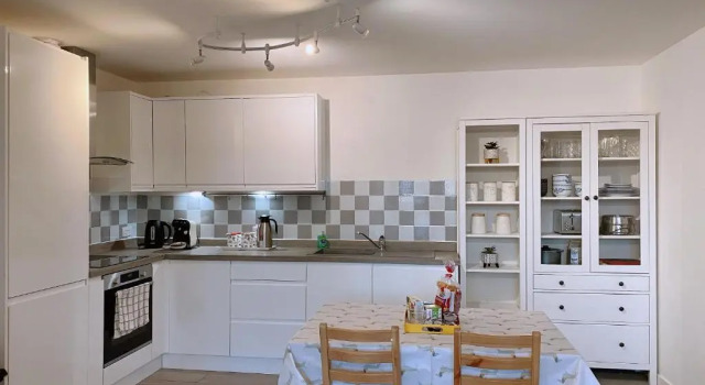 Апартаменты New Modern&Fashionable Two bedroom Flat Free Wifi