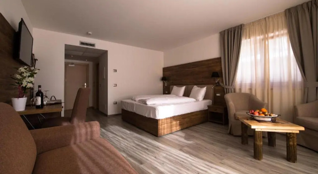 Полулюкс с видом на сад Golden Park Resort