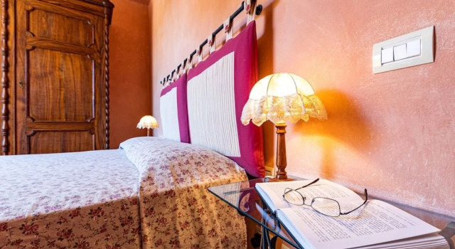 Vecchia Fattoria Castelli, Boek Hotel Lari Toscane