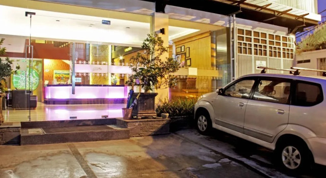 RedDoorz Plus @ Cassa Pasteur, Rezervasyon Otel Bandung Kidul Bandung