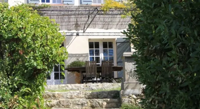 Villa With 5 Bedrooms in Grasse, With Wonderful Mountain View, Private, Забронировать Вилла Виллы Овернь-Рона-Альпы, Вилла