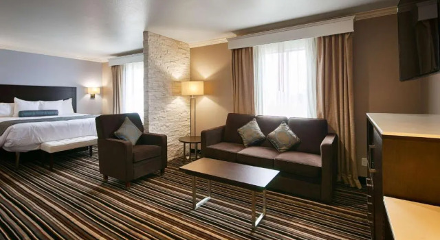 Люкс Best Western Plus Diamond Valley Inn
