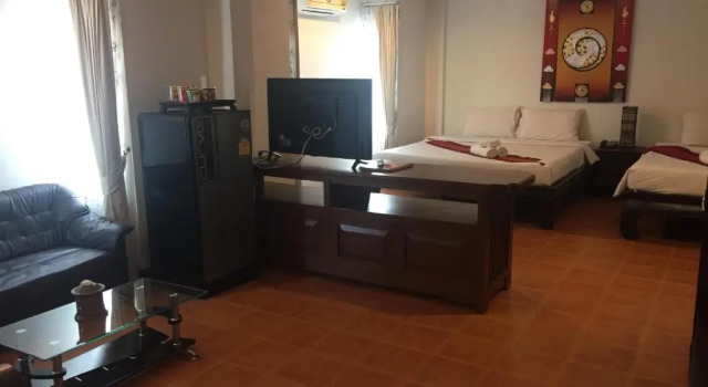 Трёхместный номер Standard Wangburapa Grand Hotel