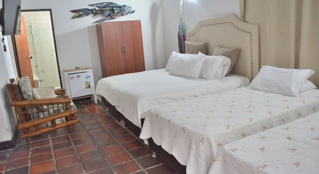 Четырёхместный номер Standard Hotel Puertas De Cartagena