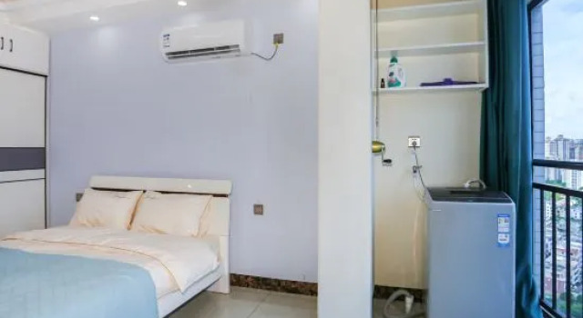 Люкс с 2 комнатами с видом на море Beihai Nanhai Bieyuan Holiday Homestay (Wanda Plaza)