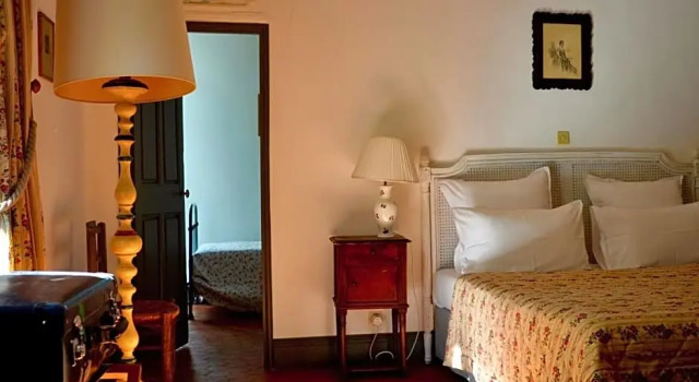 Номер Comfort Chateau d Esparron