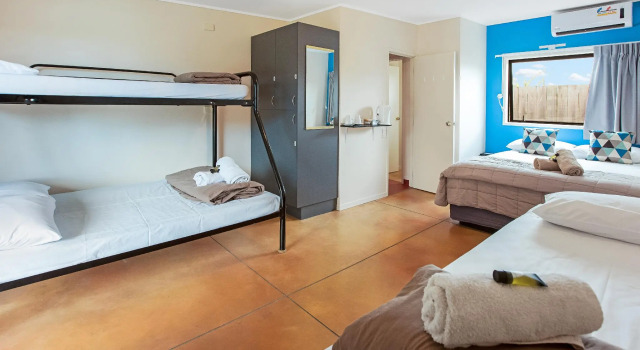 Семейный номер Standard Beachcomber Lodge & Backpacker