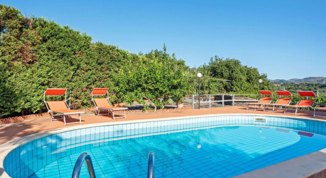 Charming Holiday Home in Piedimonte Etneo with Pool, Book Hotel Hotels in Sicily with a Pool, Swimming Pool