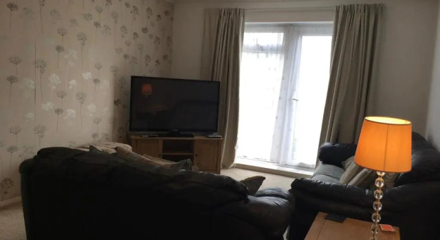 Farnborough Apartment, Забронировать Апартаменты/квартира Отели Суррей с парковкой, Парковка
