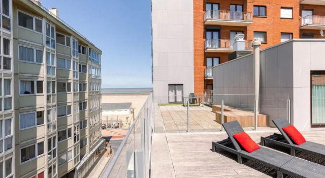 Апартаменты Sunny Apartment in Knokke-heist With big Terrace