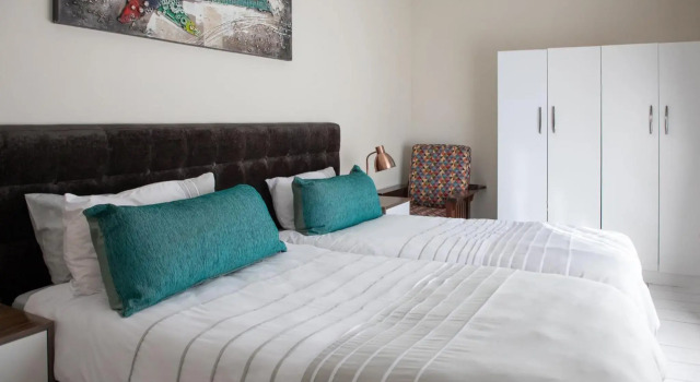 High Court Self Catering Apartments, Забронировать Апартаменты/квартира Мбомбела Мпумаланга, рядом с Sonpark Shopping centre