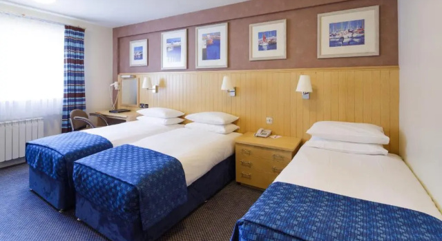 Трёхместный номер Standard Merton Hotel