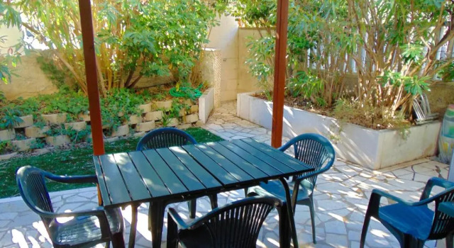 M225 - Marcelli, nuovo monolocale con giardino, Rezervovat Hotel Marcelli 
