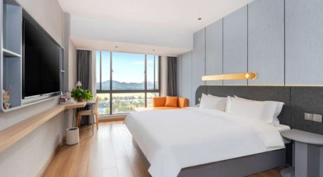 Xiushan Lake View Holiday Inn (Ma'anshan Xiushan Lake Park High-speed Railway Station), Prenota Hotel Maanshan Anhui