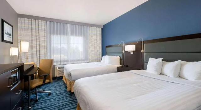 Четырёхместный номер Standard Hotel 1550