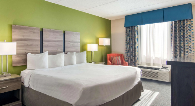Best Western Dutch Valley Inn, Book Hotel New Philadelphia 