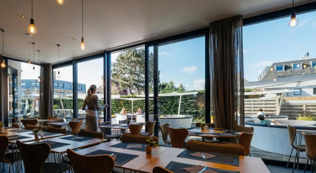 Studio-Hotel Apostroff, Rezerwuj Hotel Hotele w Bruksela z parkingiem, Parking