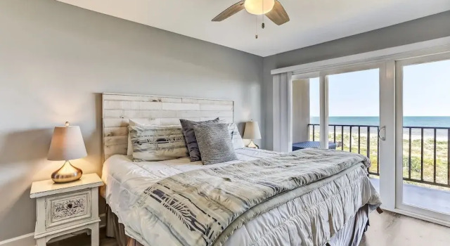Номер Standard Freshly Renovated 2BR Dream Condo Beachfront Stunning Views