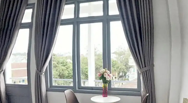 Двухместный номер Standard с видом на горы M Hotel Đà Lạt