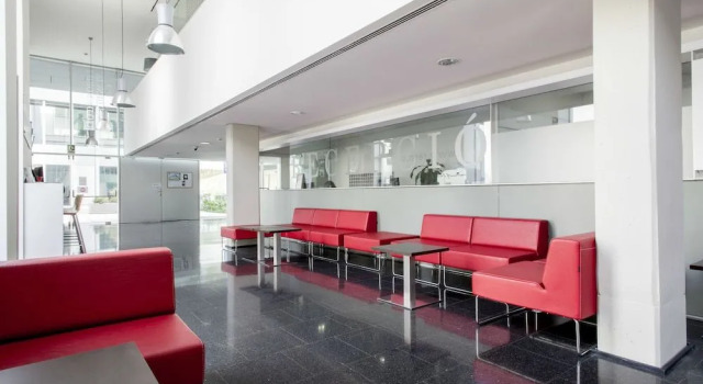 Residencia Universitaria Resa Roberto de Nobili, Забронировать Апарт-отель Апарт-отели Сант-Кугат-дель-Вальес, рядом с Театр Auditori Sant Cugat, Апарт-отель