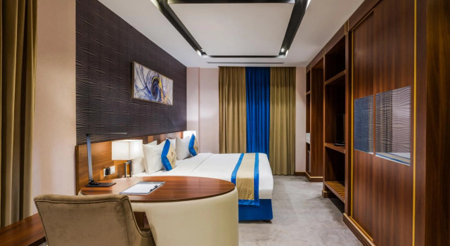 Al Malqa Elite Hotel, Buchen Sie Hotel Hotels in Provinz Riad mit Pool, Schwimmbad