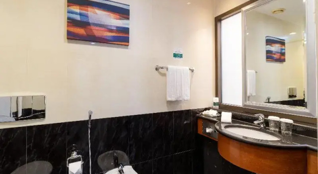Номер Standard Holiday Inn - Suites Kuwait Salmiya by IHG