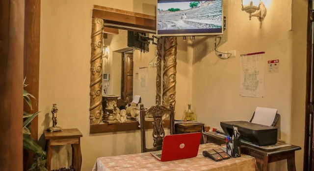 Hotel Mansion Del Rey, Book Hotel Hotels in Zacatepeques with Parking, Parking