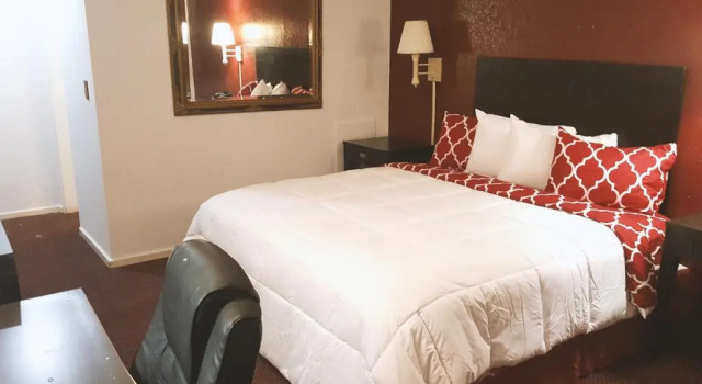Номер Superior Coratel Inn & Suites by Jasper Hutchinson