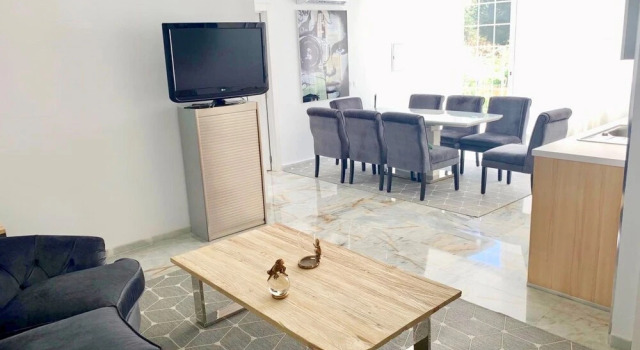 La Sala - Shabby Chic Bungalow in 5 min Walk From the Puerto Banus Beaches, Prenota Hotel Hotel SPA a Fuengirola, SPA