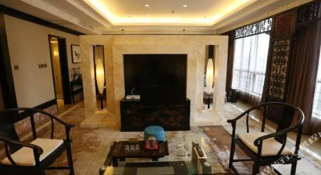 Двухместный люкс Executive Rebecca Hotel (Xuchang Caowei Ancient City)