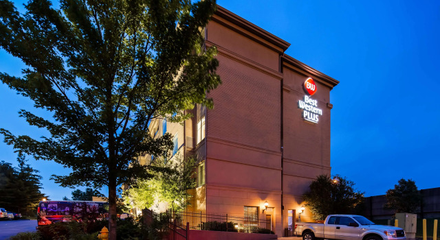 Best Western PLUS Hannaford Inn & Suites, Buchen Sie Hotel Kenwood Ohio