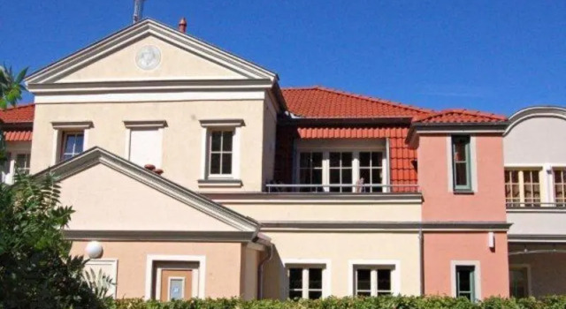 Appartementhaus Gegenkolonnaden