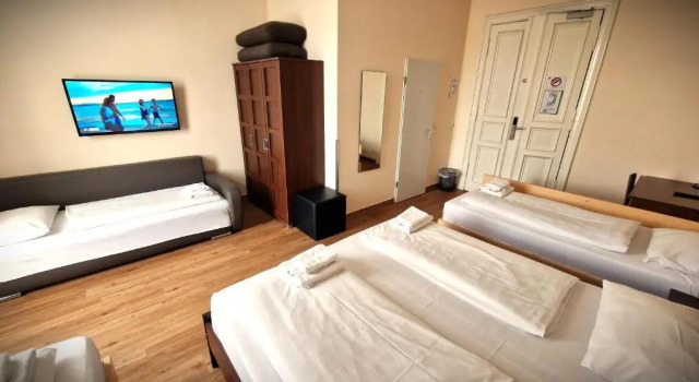 Пятиместный номер Standard Mikon Eastgate Hotel
