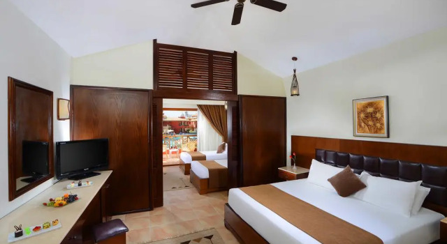 Номер семейный Standard Pickalbatros Alf Leila Wa Leila Resort - Neverland Hurghada