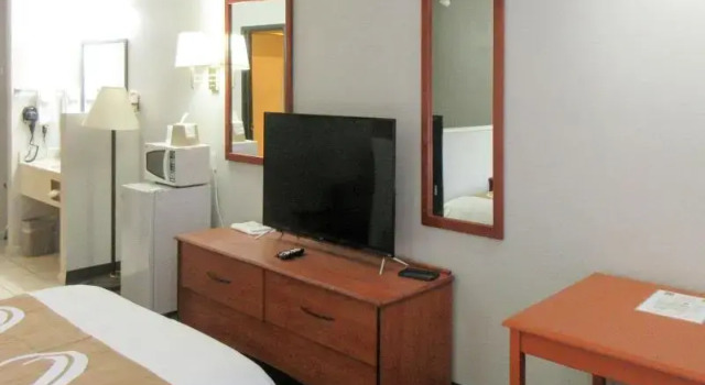 Шестиместный номер Standard Quality Inn & Suites Salina National Forest Area