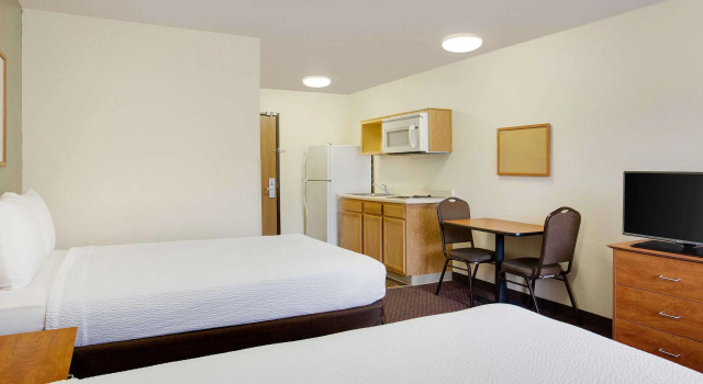 Четырёхместный люкс WoodSpring Suites Chesapeake-Norfolk South