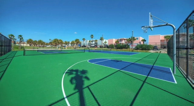 Коттедж 2 Studios Beach Boardwalk, 2 Pools, Tennis/pickleball Island Retreat Complex