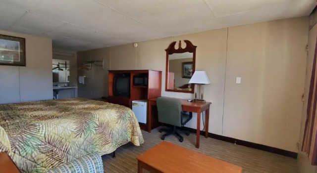 Номер Standard Economy Inn
