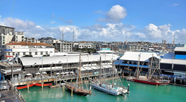 Люкс Standard Апартаменты Waterfront Suites in the Heart of Auckland
