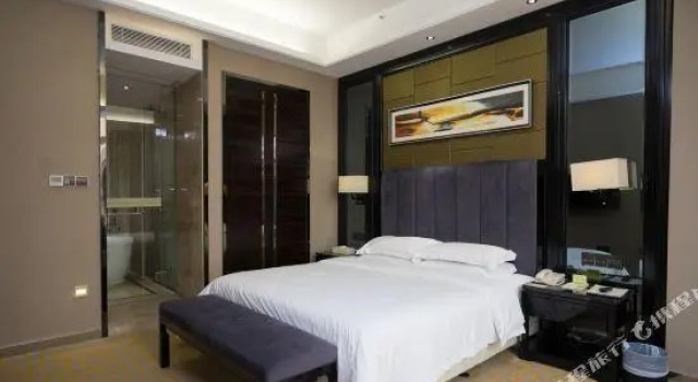 Люкс Vienna Hotel Dongguan Gaobu
