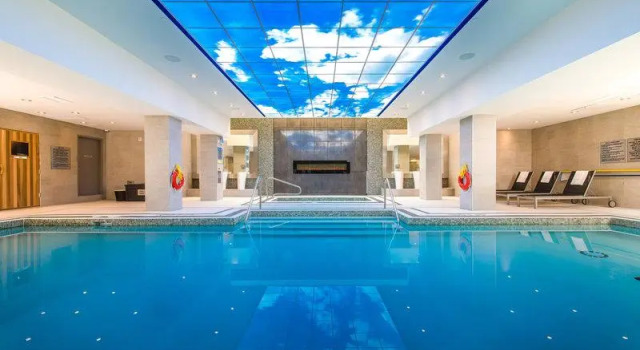 Кровать в общем номере Delta Hotels by Marriott Waterloo