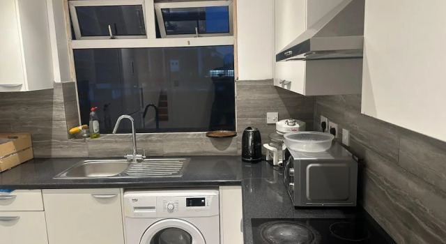 Kuramoh Modern Apartment, Забронировать Апартаменты/квартира Баркинг , рядом с Природный заповедник Ист-Хэм