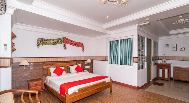 Hotel Holiday Park by OYO Rooms, Prenota Hotel Hotel a Sabah con parcheggio, Parcheggio