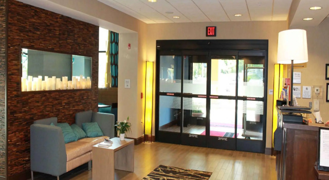 Hampton Inn & Suites Stroudsburg Pocono Mountains, Book Hotel Stroudsburg Alpine Mountain
