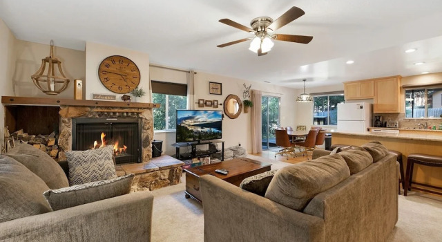 1622 Atroari St Home 3 Bedrooms 2 Bathrooms Home