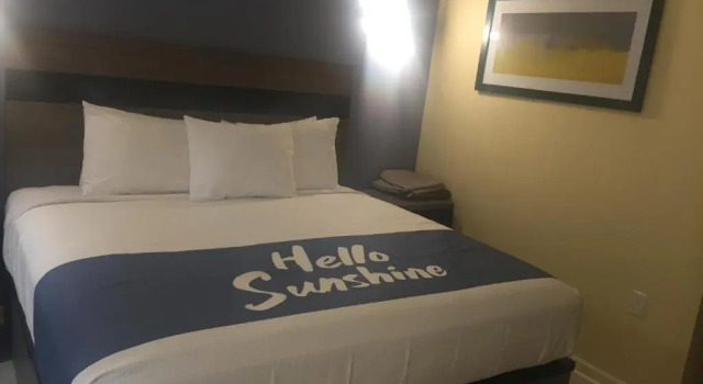 Standardowy czteroosobowy pokój Days Inn by Wyndham Freeport