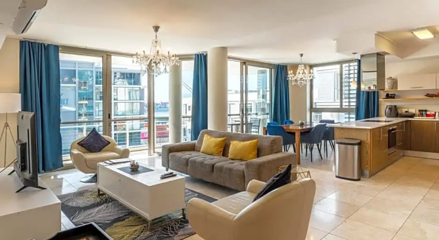 Апартаменты V&A Waterfront Luxury by Nivar