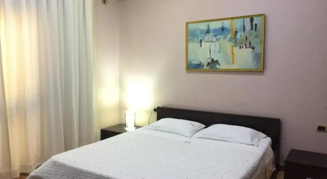 Hotel Colombo Elbasan, Buchen Sie Hotel Elbasan 